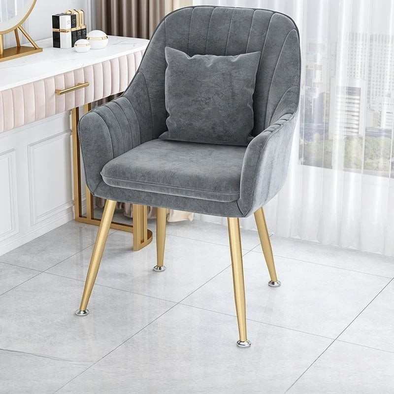 Makeup & Nail Art Chair – Light Luxury