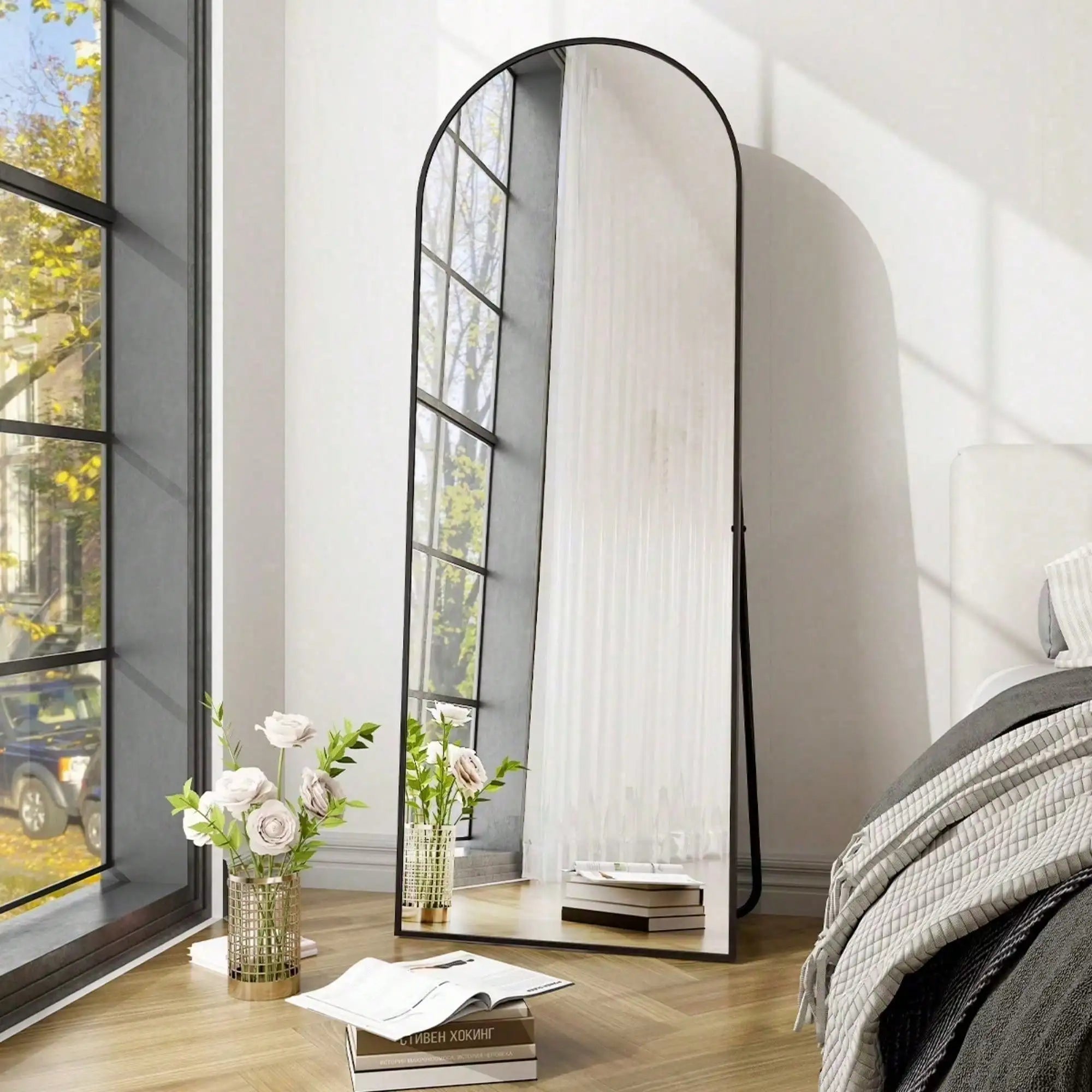Arched Full-Length Mirror – Black Minimalist