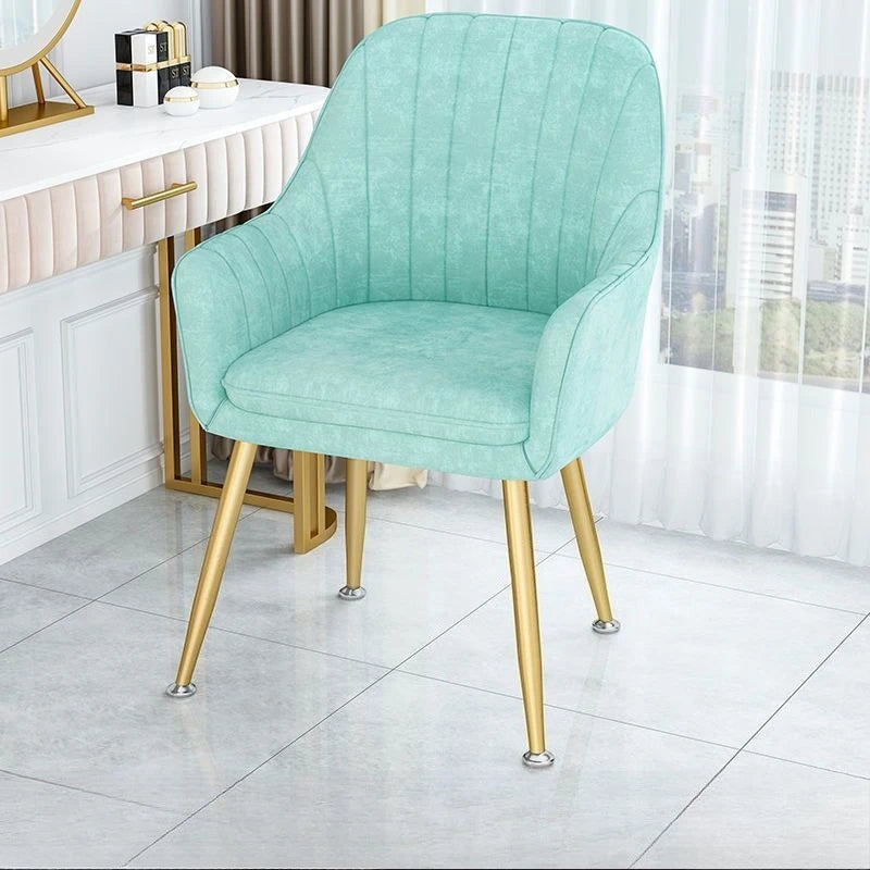 Makeup & Nail Art Chair – Light Luxury